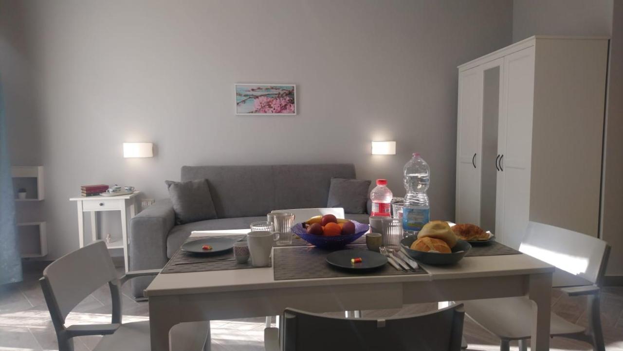 Soggiorno Napoletano Napels Buitenkant foto