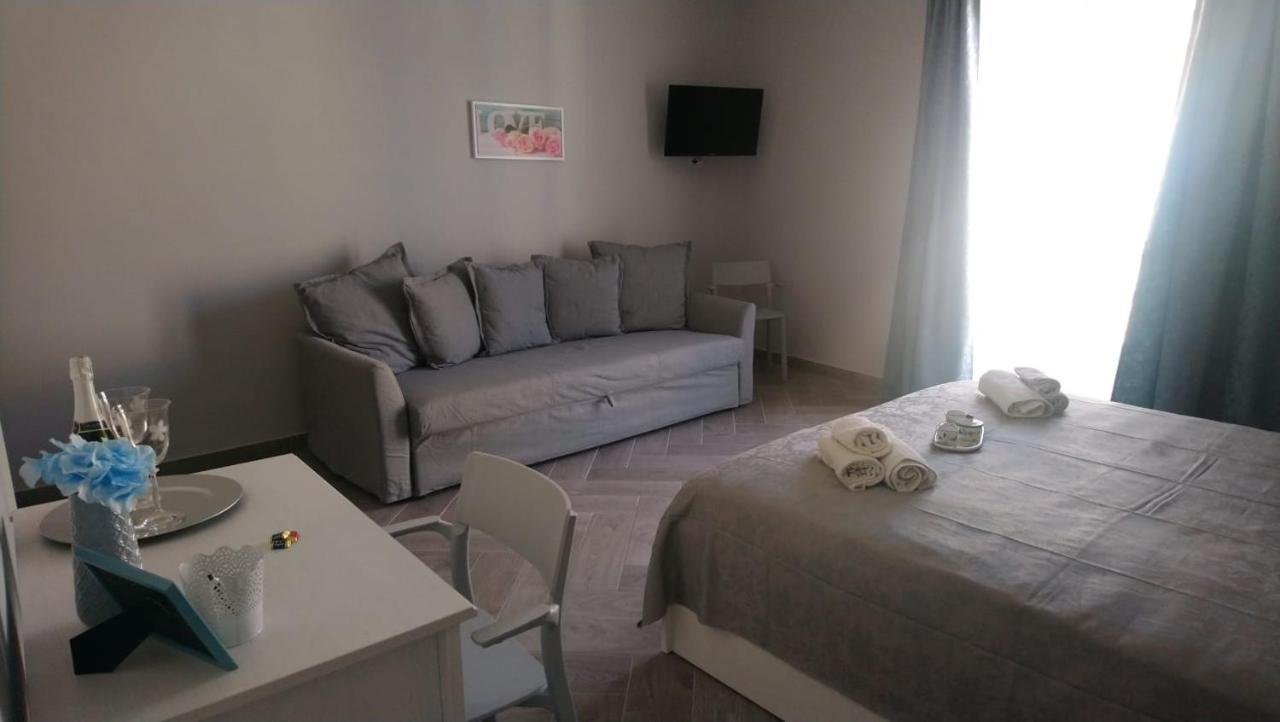 Soggiorno Napoletano Napels Buitenkant foto