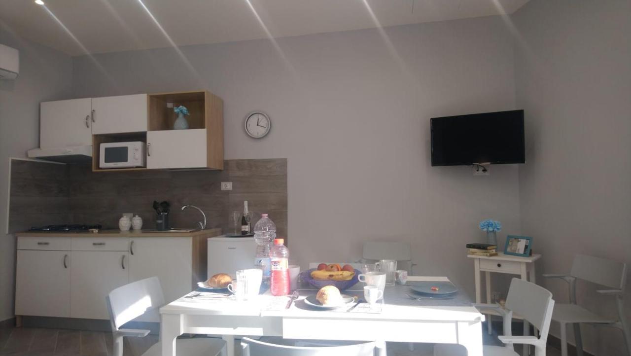 Soggiorno Napoletano Napels Buitenkant foto