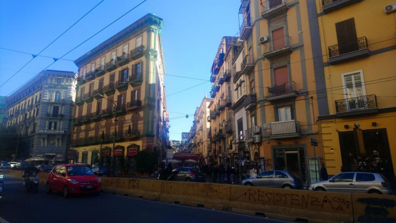 Soggiorno Napoletano Napels Buitenkant foto
